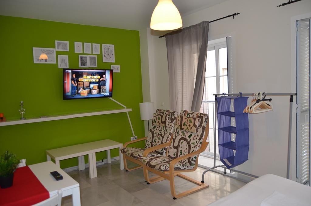 Apartamentos Canasteros Málaga Szoba fotó