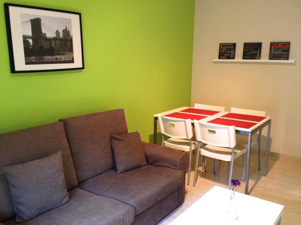 Apartamentos Canasteros Málaga Szoba fotó