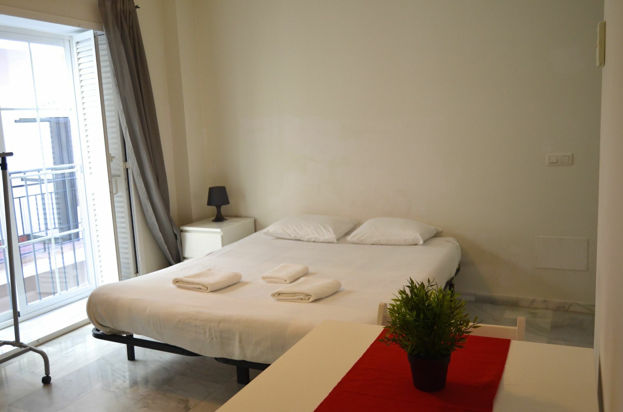 Apartamentos Canasteros Málaga Kültér fotó